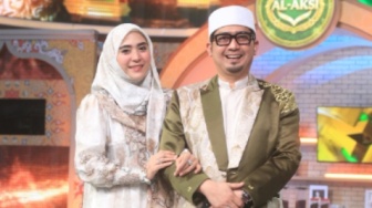 Cara Unik Ustaz Solmed Ucapkan Ultah pada April Jasmine, Bawa-Bawa Harga BBM