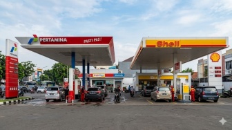 Duel Kualitas BBM Shell vs Pertamina: Mana yang Lebih Irit dan Bikin Mesin Awet?