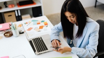 Gen Z dan Post-Holiday Blues: Kenapa Balik Kerja Terasa Berat?