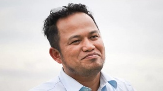 Dibatalkan Usai Viral, Misteri Mobil Mewah dan Dalih Marwah Gubernur Kaltim Rudy Masud