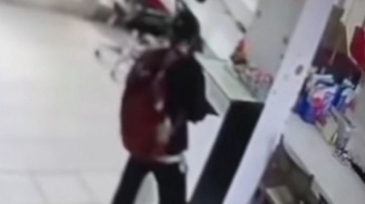 Aksi Tenang Nenek Beruban Curi TV 30 Inci di Jatinegara Viral, Korban Tak Tega Lapor Polisi