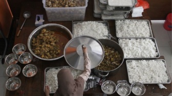 Dari Ompreng Pindah ke Meja Prasmanan: Gaya Baru MBG di MIN 2 Malang