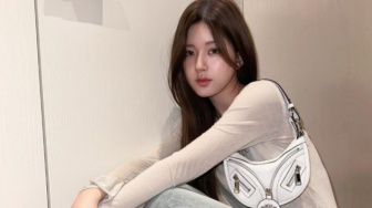 4 Ide Outfit Oversize ala Zhao Lusi, Tampil Kasual dan Tetap Stylish!