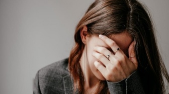 Anxiety Tidak Berbahaya, Itu Tandanya Sistem Tubuhmu Sedang Update