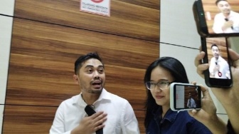 Amsal Sitepu Tiba di DPR Usai Vonis Bebas: Dukung Saya Terus, Kita Kawal Sampai Selesai