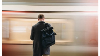 INFJ 101: Rahasia Si Penasihat Misterius yang Hobi Curhat tapi Susah Terbuka