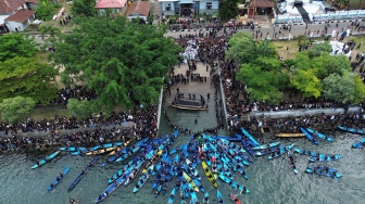Ritual Laut Semana Santa Warnai Jumat Agung di Larantuka