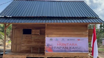 Kayu Hanyutan Banjir di Aceh-Sumut Dimanfaatkan Jadi Material Huntara Warga Terdampak Bencana