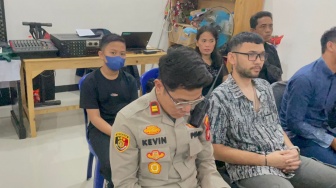 Jaga Kondusivitas, Kapolsek Teluknaga Ikuti Ibadah Jumat Agung di POUK Tesalonika Teluknaga