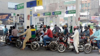 Beda dengan Indonesia, Pakistan Naikkan Harga BBM Hingga 50 Persen
