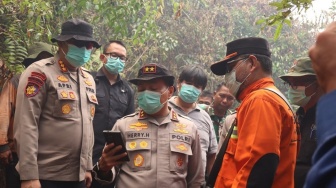 Hadapi Ancaman Super El Nino, Kapolda Riau Turun ke Bengkalis Pastikan Pemadaman Karhutla Maksimal