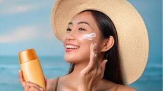 7 Sunscreen SPF 50 untuk yang Sering Beraktivitas Outdoor, Anti Perih dan Kusam