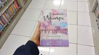 Merawat Luka, Menemukan Harap dalam Rangkaian Kata di Buku Sebatas Mimpi