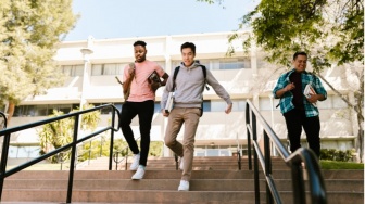 Dari Candaan Mahasiswa yang Saya Dengar ke Realita Negara yang Menyesakkan