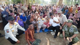 Gembira Dihampiri Kasatgas PRR, Asa Penyintas di Desa Sekumur Kembali Menyala