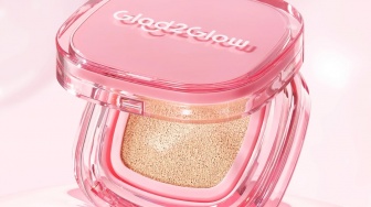 Daftar Harga Cushion Glad2Glow Terbaru April 2026 untuk Makeup Glowing