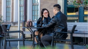 Layar Bukan Segalanya: Ketika "Ketemu Langsung" Lebih Ampuh dari Seribu Emoji