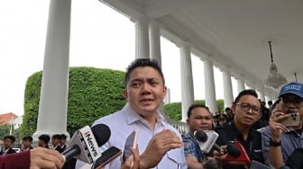 Respons Seskab Teddy soal Kritik Saiful Mujani ke Program Prabowo