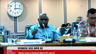 Gebrakan Menteri HAM Natalius Pigai di DPR: Singgung Intoleran hingga Usul UU Kebebasan Beragama