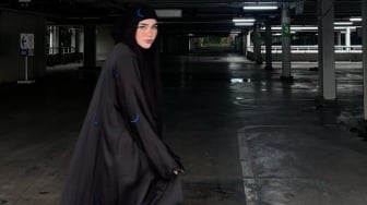 Apa Itu Khimar Bandana? Tren Baru Hijabers Kalcer Tampil Modest