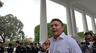 Isu Reshuffle Kabinet Menguat, Seskab Teddy: Tunggu Saja, Presiden yang Akan Umumkan