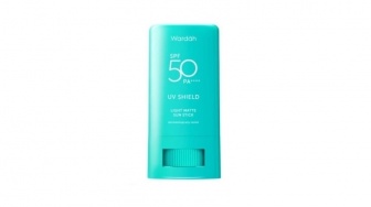 4 Sunscreen Stick Terbaik untuk Reapply Praktis Tanpa Kotor, Cocok Dibawa Bepergian