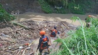 Berpacu dengan Waktu di Rantau Tijang: Riza Hilang Usai Diterjang Arus Sungai Sepulang dari Sawah