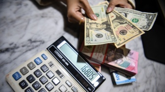 Terpuruk! Rupiah Tembus Level Terlemah Sepanjang Sejarah Rp 17.105/USD