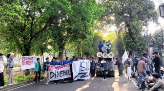 Ratusan Mahasiswa BEM SI BSJB Geruduk Komnas HAM, Desak Usut Tuntas Kasus Andrie Yunus