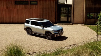 Denza B8 Mobil Listrik Mewah Siap Gebrak Pasar Indonesia, Berapa Harganya?