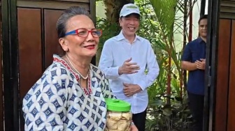 Berkunjung ke Solo, Artis Senior Christine Hakim Sebut Jokowi Masih Dibutuhkan Indonesia
