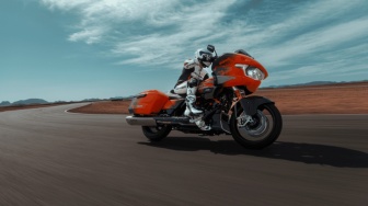 Impian Banyak Pria, Harley-Davidson Pamerkan CVO Road Glide RR Paling Mahal