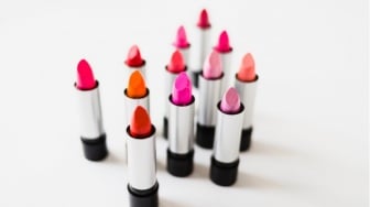 7 Lipstik dengan SPF Tinggi, Hempas Bibir Hitam dan Pecah-pecah saat Cuaca Panas