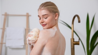 Bye Keriput! 5 Body Wash Kolagen untuk Kulit Lebih Kencang