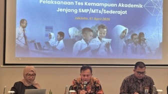 Siswa Pusing! Kemendikdasmen Ungkap Rahasia di Balik Soal Matematika TKA SMP
