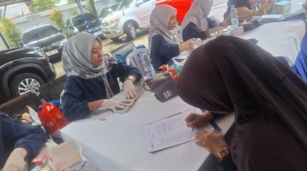 BRI Region 4 Palembang Gelar Cek Kesehatan Gratis, Warga Antusias Datang Sejak Pagi