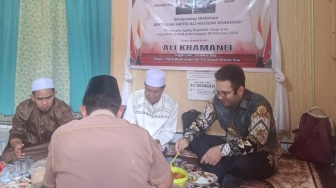 Bayi di Kampar Diberi Nama Ali Khamenei, Langsung Didatangi Kedubes Iran