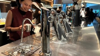Tren Hybrid Cafe di Jakarta, Kedai SCBD Ini Buat Kopi dari Mesin Ratusan Juta Asal Italia