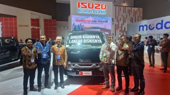 Bebas Gerah Isuzu TRAGA AC Siap Kawal Distribusi Barang di Seluruh Wilayah Indonesia