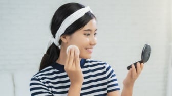 7 Bedak Anti Dempul dengan SPF Tinggi, Makeup Terlihat Smooth Bak Filter Instagram