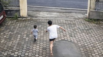 Kisah Tragis di Wonosobo, Bocah Tertabrak Truk Saat Cari Ibunya ke Jalan Raya