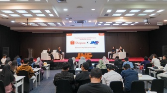 Dukung Resiliensi UMKM di Era Perubahan, Shopee & JNE Gelar Pelatihan Bagi Puluhan Pengusaha Lokal