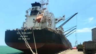 RI Ekspor Ribuan Ton Klinker ke Afrika