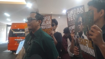 Laporkan Saiful Mujani, MPSI: Jangan Coba-Coba Giring Publik Lengserkan Presiden di Luar Konstitusi