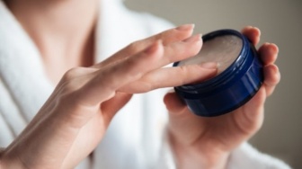 4 Cleansing Balm Size 100-550 Gram, Bersihkan Makeup Waterproof tanpa Iritasi