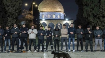 Masjid Al Aqsa Kembali Dibuka Setelah 40 Hari Ditutup Israel