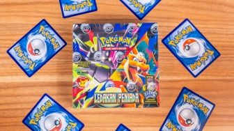 Ekspansi Baru Pokemon TCG Seri Ledakan Peniada Rilis di Indonesia