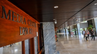 Potret Suasana Gedung DPR saat Penerapan Kebijakan WFH ASN