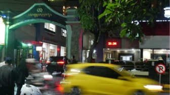 Badai di Kota Marmer: Drama OTT Bupati dan Malam Mencekam di Mapolres Tulungagung