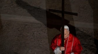 Doa Saja Tidak Cukup, Vatikan Minta Umat Katolik AS Bergerak Hentikan Perang Amoral Trump di Iran